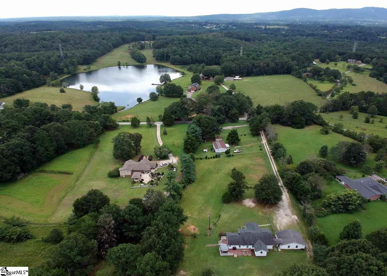 441 C Langley Road Travelers Rest, SC 29690 - Photo 2 of 32 Gallery Image 2