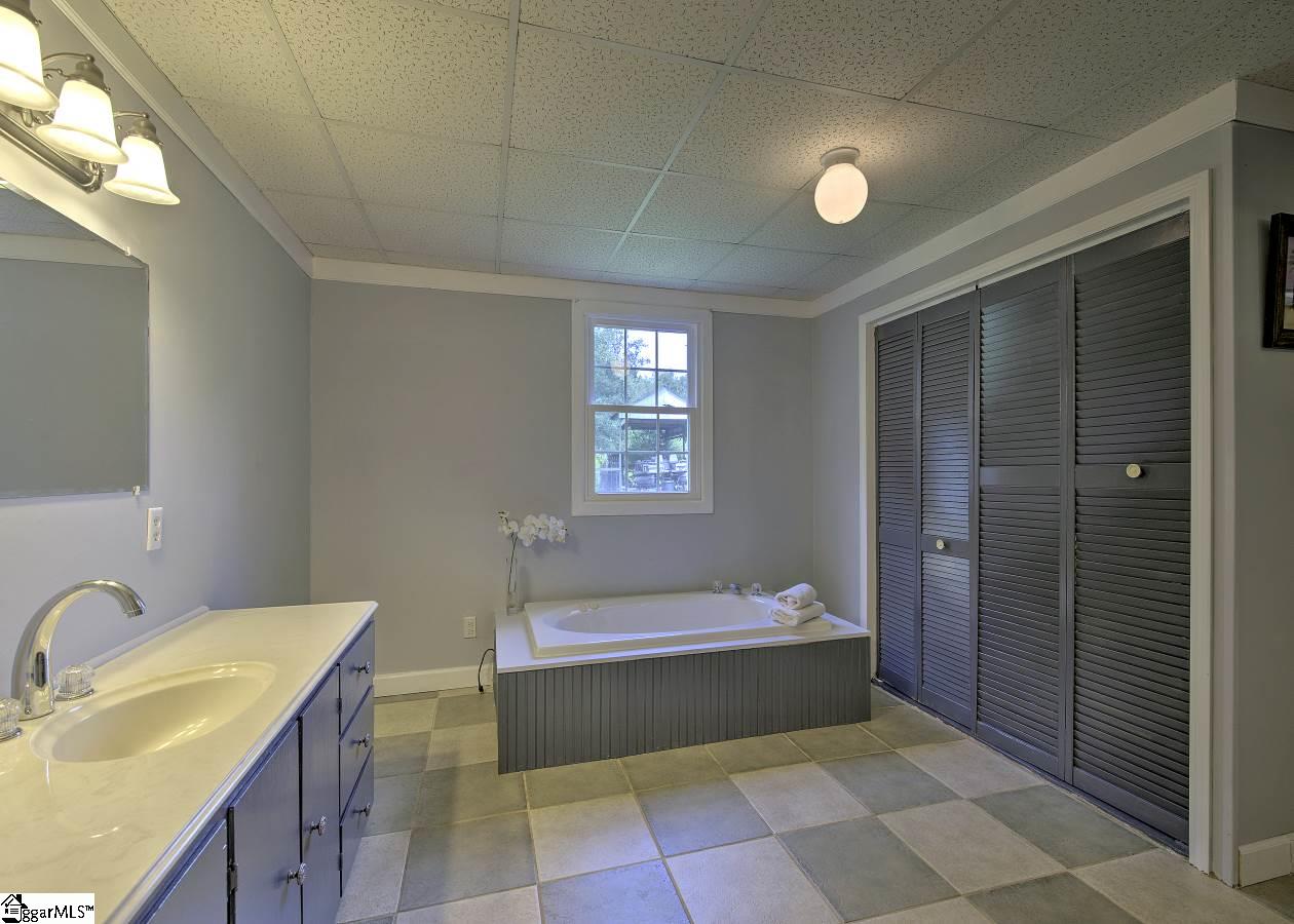441 C Langley Road Travelers Rest, SC 29690 - Photo 18 of 32 Gallery Image 18