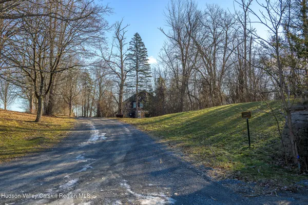 $405,000 | 91 Scheller Park Road, New Baltimore, NY 12192