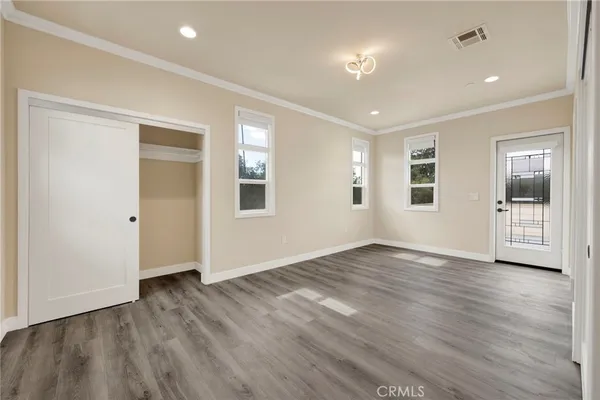 $8,000 | 74 South Oak Avenue, Pasadena, CA 91107