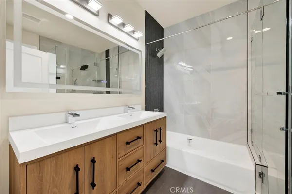 $8,000 | 74 South Oak Avenue, Pasadena, CA 91107