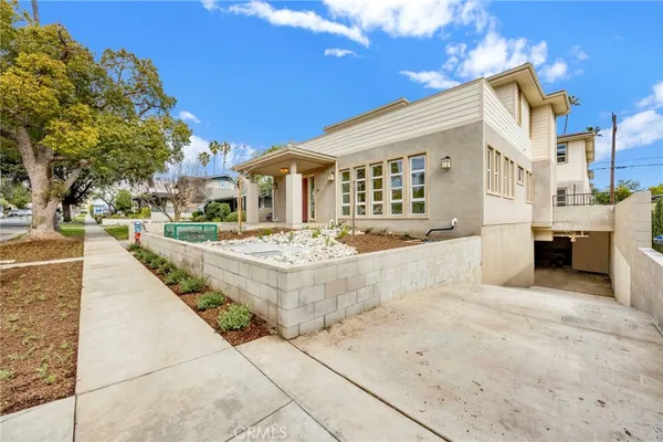 $8,000 | 74 South Oak Avenue, Pasadena, CA 91107