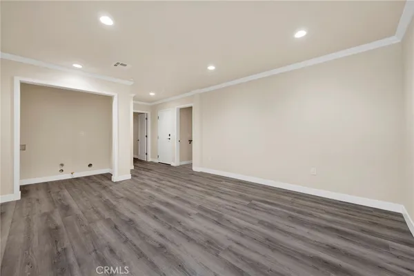 $8,000 | 74 South Oak Avenue, Pasadena, CA 91107