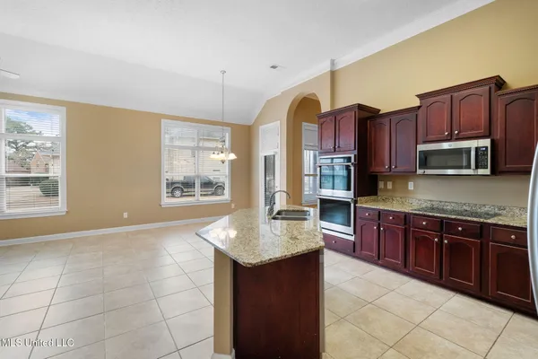 $427,000 | 9073 Lyon Cove, Olive Branch, MS 38654