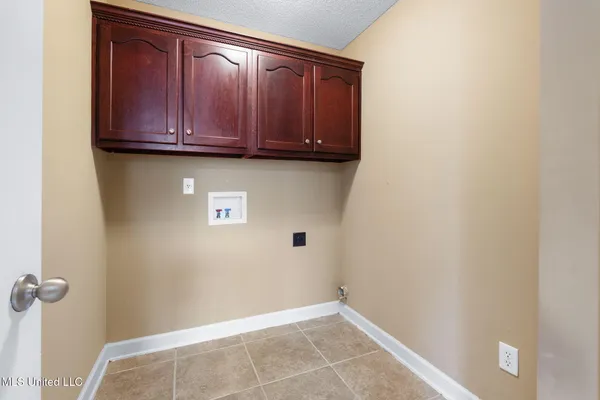 $427,000 | 9073 Lyon Cove, Olive Branch, MS 38654