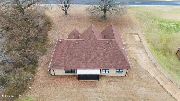 $427,000 | 9073 Lyon Cove, Olive Branch, MS 38654