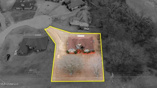 $427,000 | 9073 Lyon Cove, Olive Branch, MS 38654