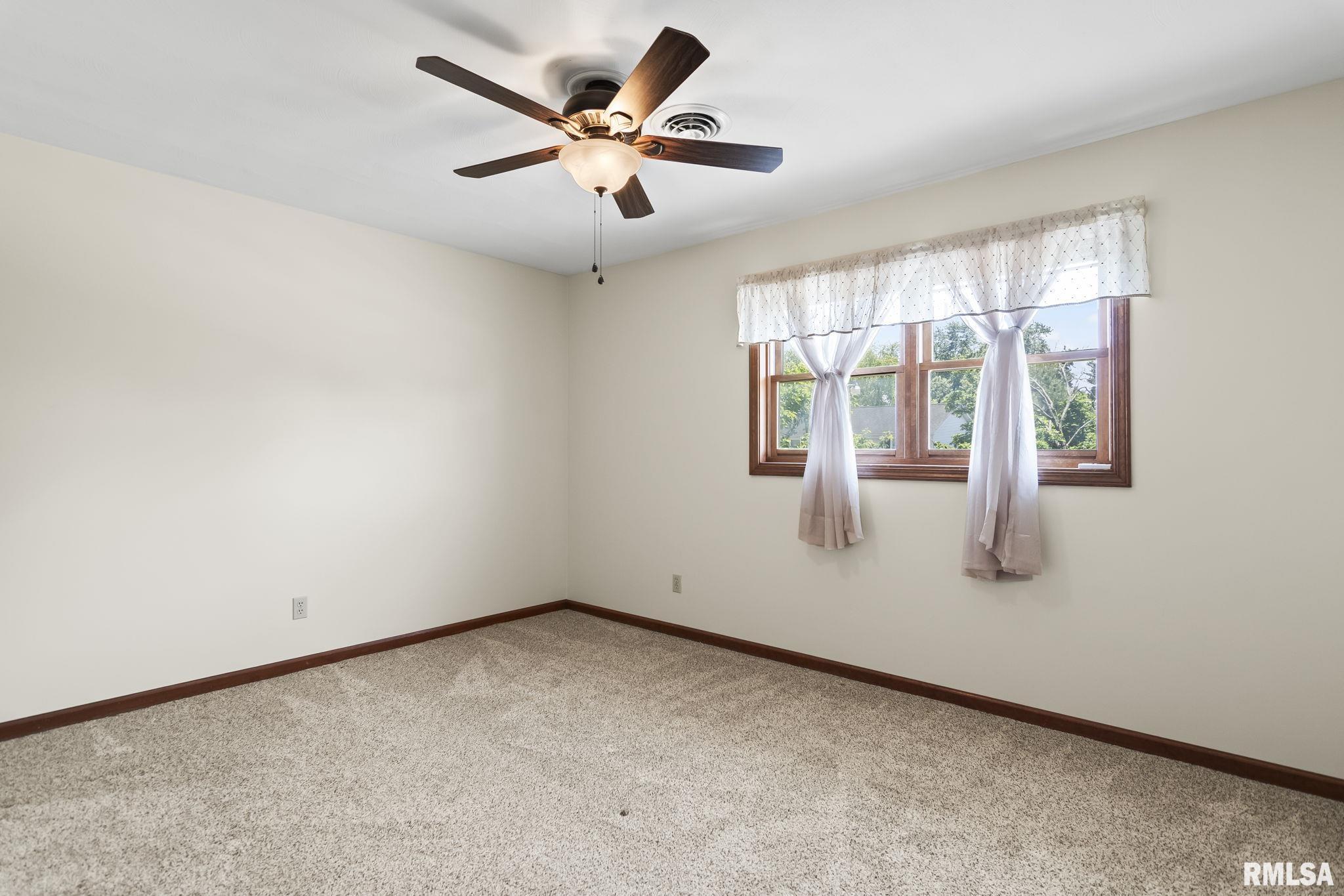 2529 Wydown Avenue Springfield, IL 62704 - Photo 27 of 52