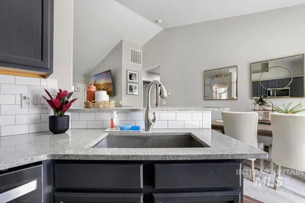 $445,900 | 2205 Mayberry Lane, Filer, ID 83328