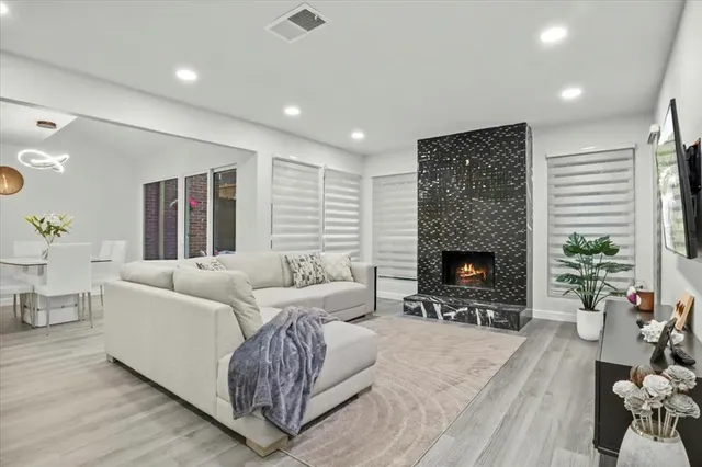 $3,000 | 1916 Shorewood Drive, Grapevine, TX 76051