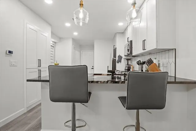 $3,000 | 1916 Shorewood Drive, Grapevine, TX 76051