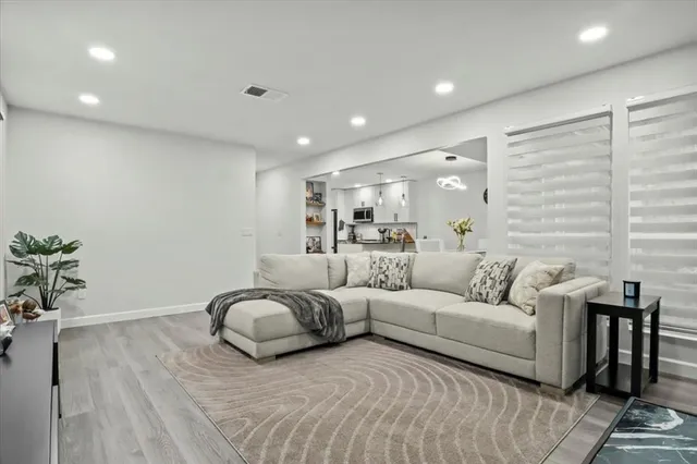 $3,000 | 1916 Shorewood Drive, Grapevine, TX 76051