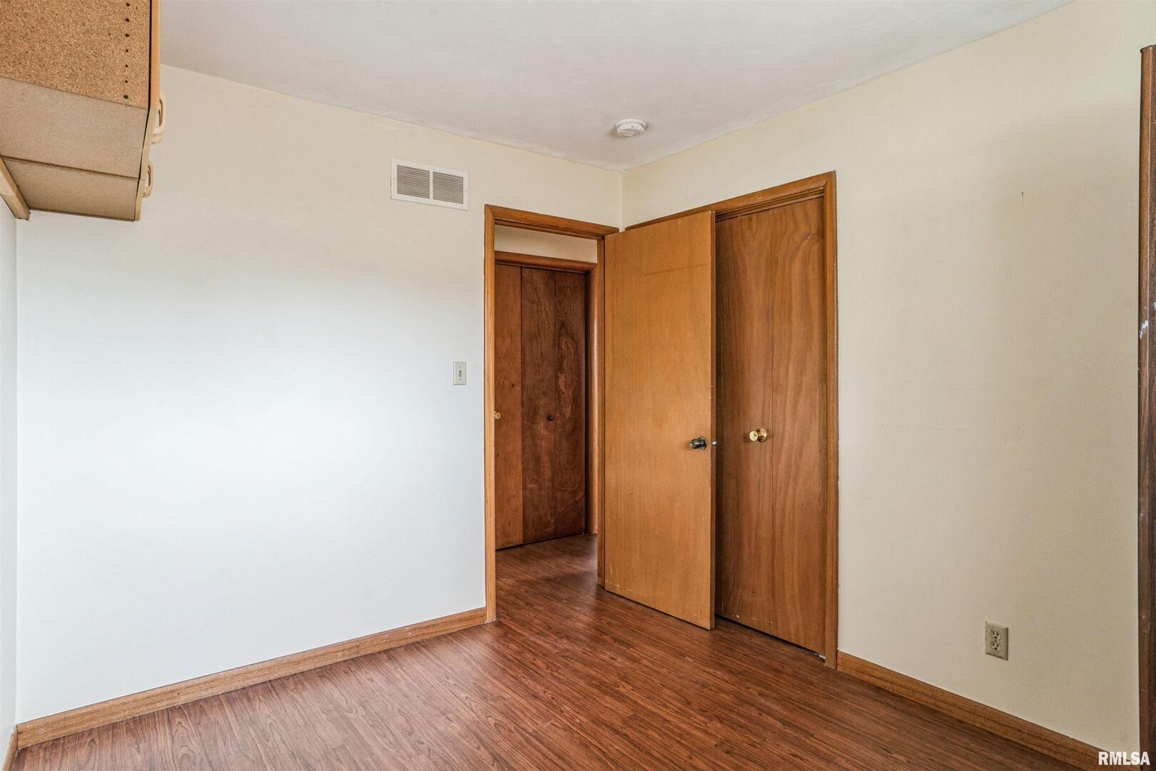 3403 4th Street East Moline, IL 61244 - Photo 15 of 27
