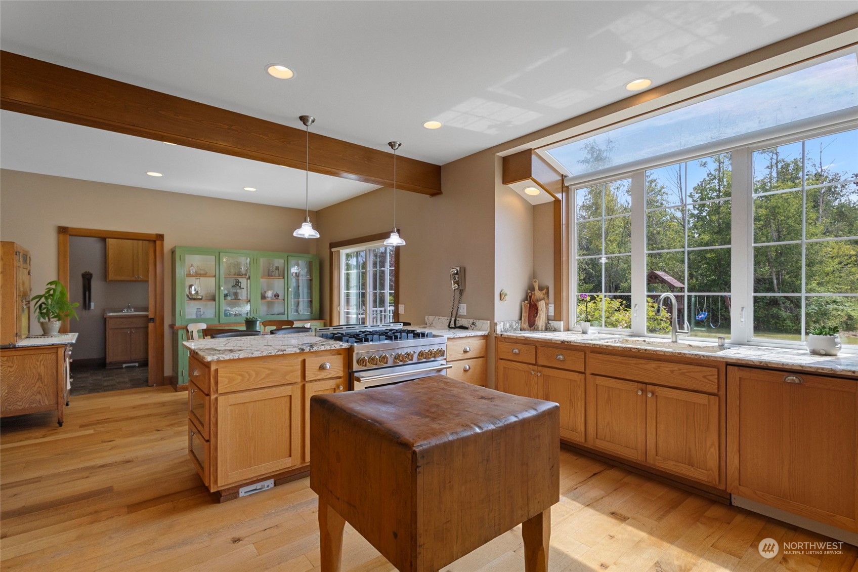 429 East Laurel Road Bellingham, WA 98226 - Photo 8 of 40