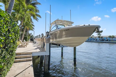 $9,750,000 | 4216 Intracoastal Drive, Highland Beach, FL 33487