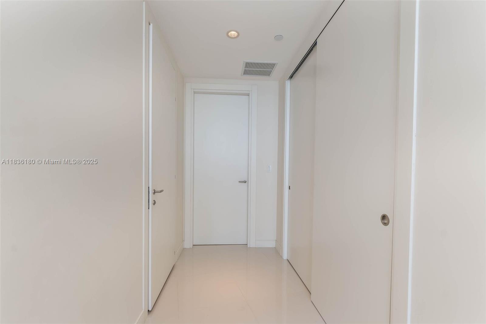 200 Biscayne Blvd Way, Unit 4603 Miami, FL 33131 - Photo 21 of 33