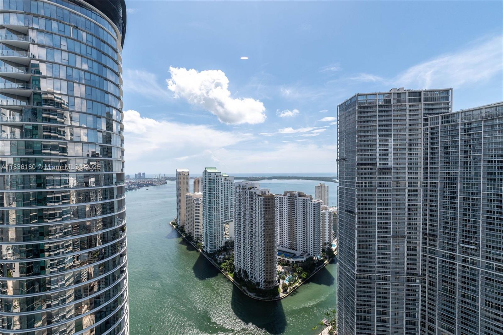 200 Biscayne Blvd Way, Unit 4603 Miami, FL 33131 - Photo 26 of 33