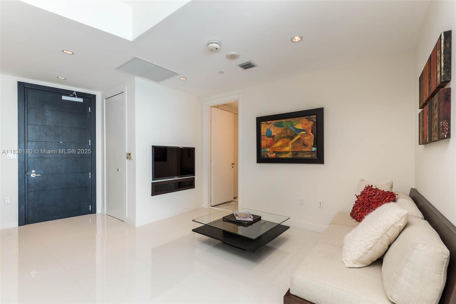 200 Biscayne Blvd Way, Unit 4603 Miami, FL 33131 - Photo 10 of 33