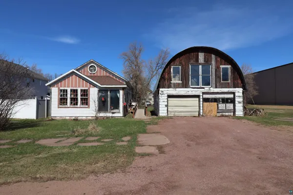 $69,900 | 318 2nd Avenue East, Ashland, WI 54806