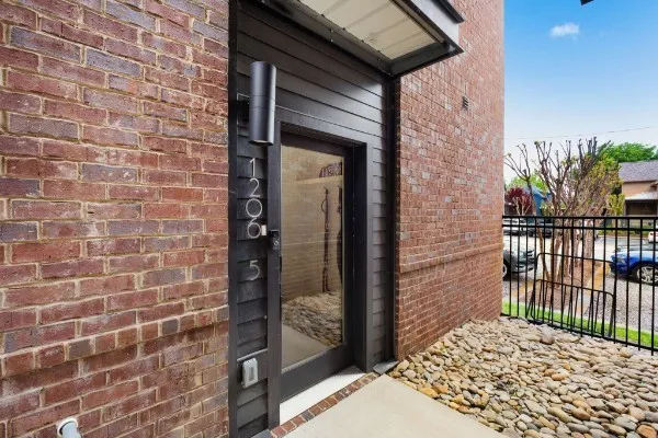 $6,850 | 1206 6th Avenue North, Unit 5, Nashville, TN 37208