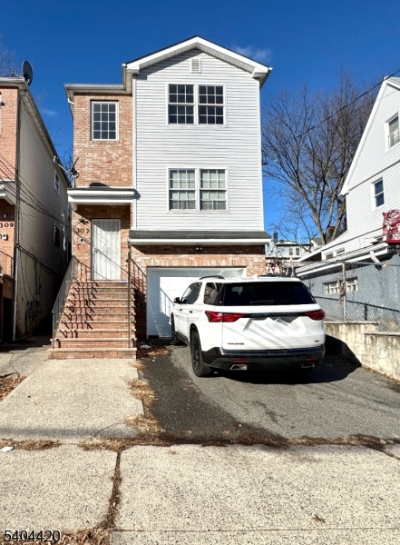 307 Smith Street, Unit 2 Newark, NJ 07106 - Photo 1 of 17