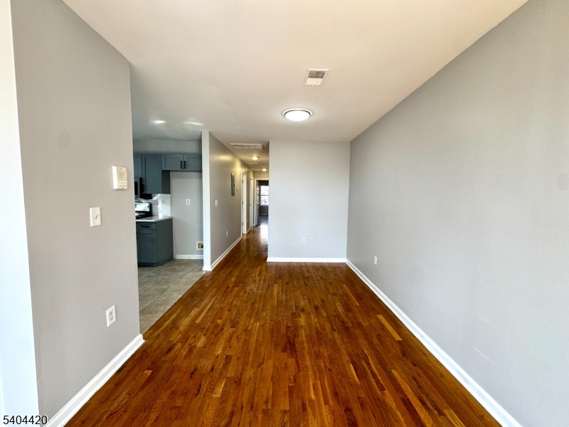 307 Smith Street, Unit 2 Newark, NJ 07106 - Photo 4 of 17