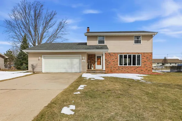 $359,900 | 1894 Susan Avenue, Neenah, WI 54956