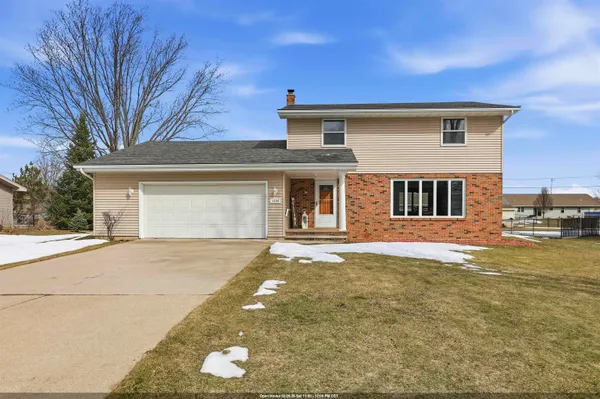 $359,900 | 1894 Susan Avenue, Neenah, WI 54956
