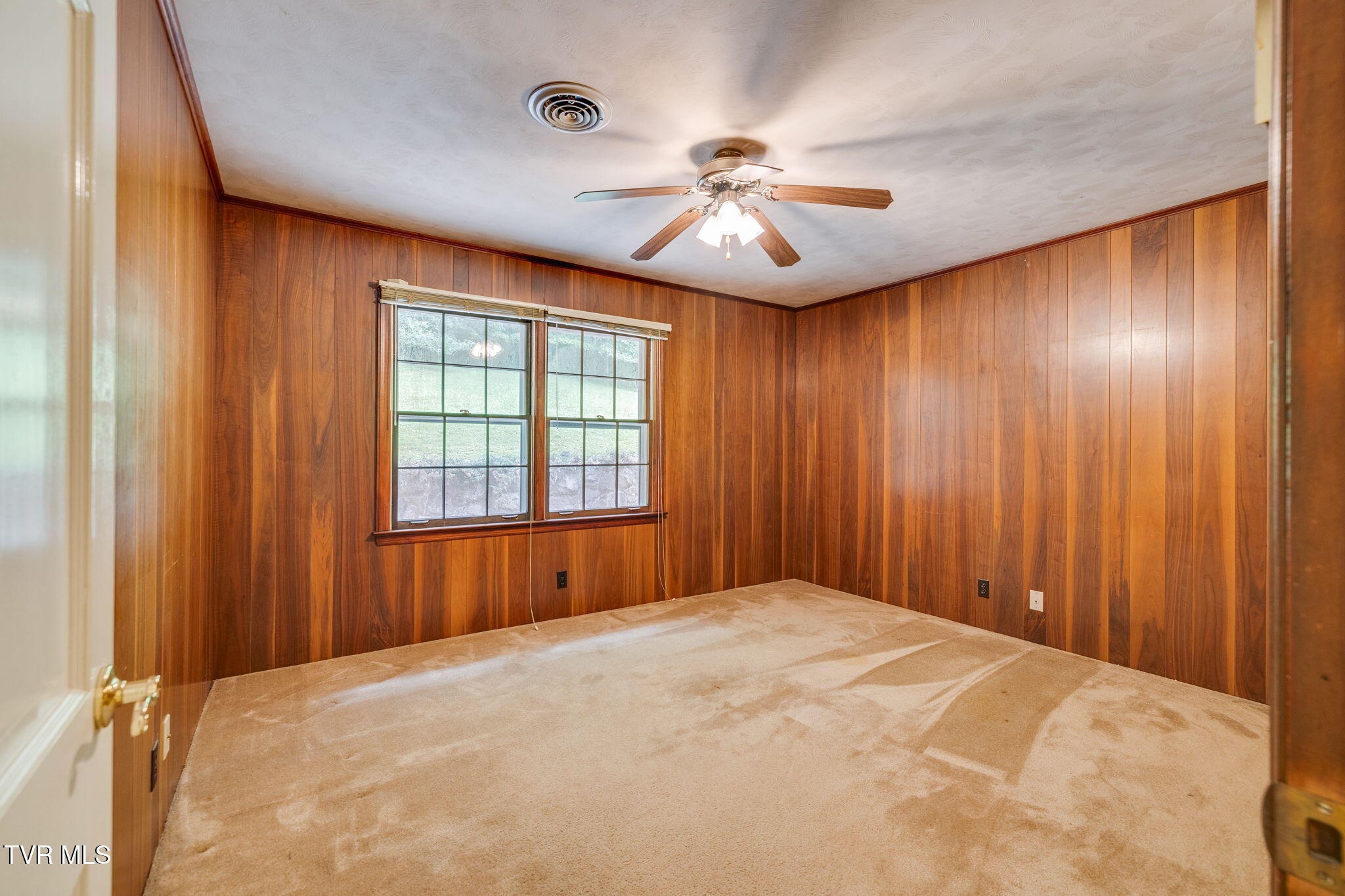 337 Hidden Valley Road Kingsport, TN 37663 - Photo 33 of 62 033