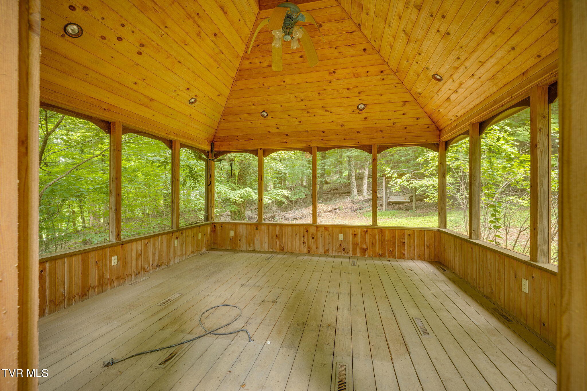 337 Hidden Valley Road Kingsport, TN 37663 - Photo 46 of 62 046