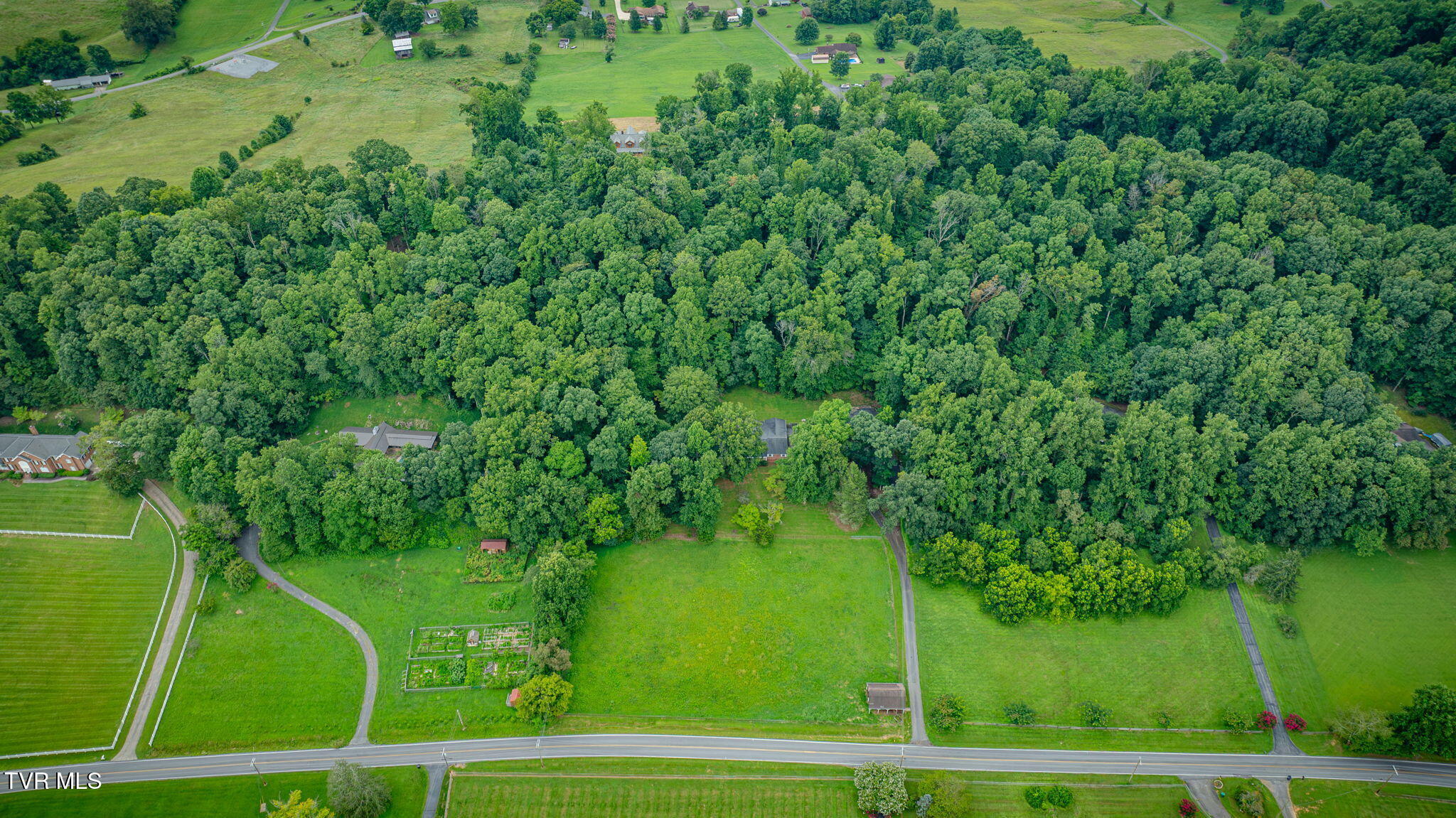 337 Hidden Valley Road Kingsport, TN 37663 - Photo 57 of 62 102