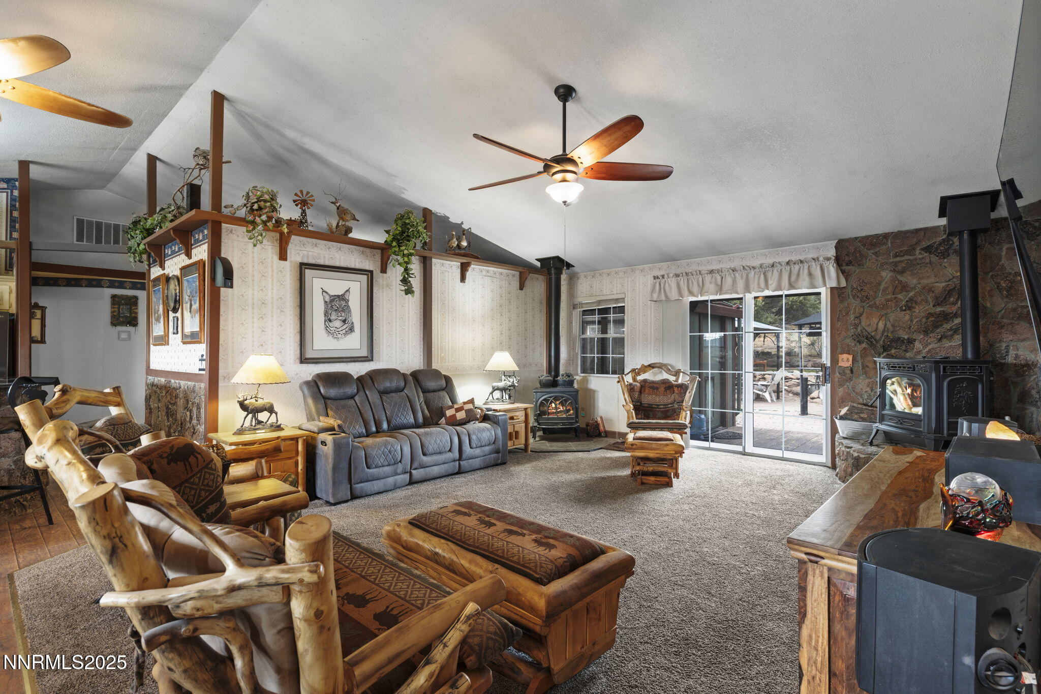 4210 Overland Road Reno, NV 89521 - Photo 5 of 39 5-web-or-mls-_DSC0434