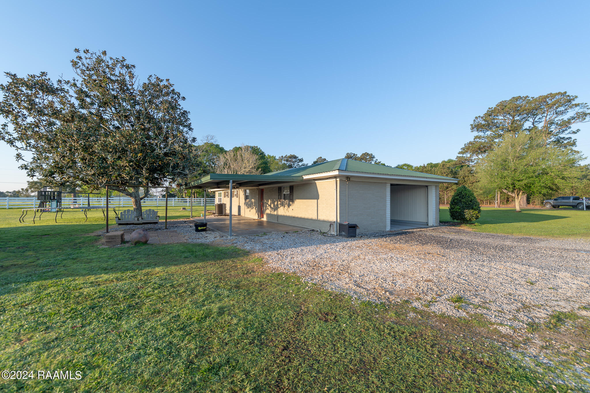 3292 Riverside Road Jennings, LA 70546 - Photo 9 of 32 87770426-C253-48AD-A28D-432159D2B5B3