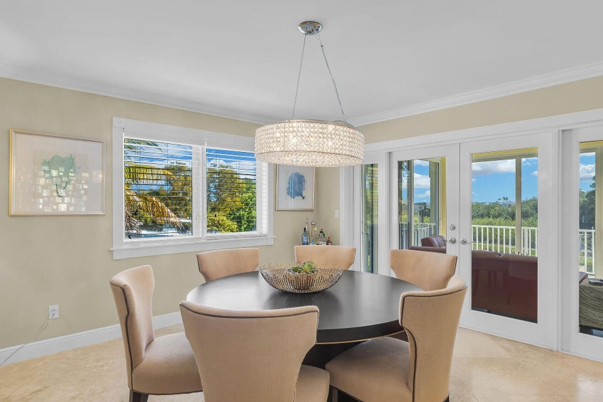 205 Stirrup Key Boulevard Marathon, FL 33050 - Photo 14 of 57 15-ENJOY DINNER OVERLOOKING THE WATER