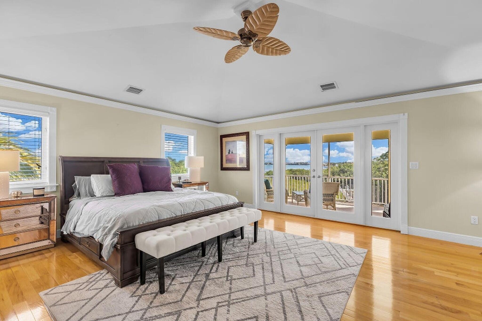 205 Stirrup Key Boulevard Marathon, FL 33050 - Photo 23 of 57 26-PRIMARY SUITE LEADS TO PRIVATE ENCLOS