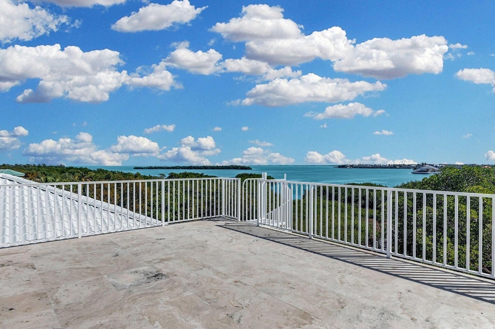 205 Stirrup Key Boulevard Marathon, FL 33050 - Photo 4 of 57 4-360 WATERFRONT VIEWS FROM THE OBSERVAT