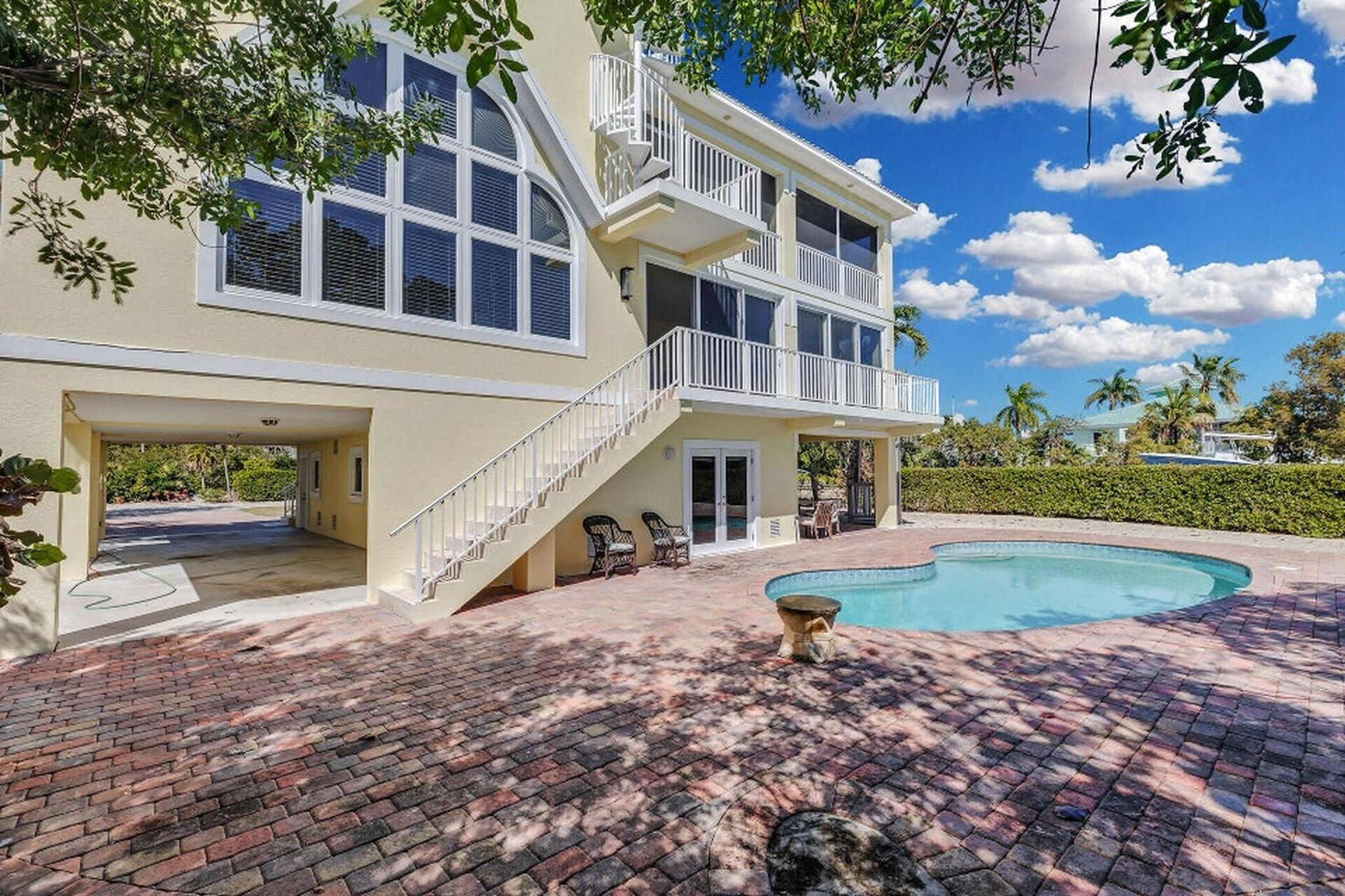 205 Stirrup Key Boulevard Marathon, FL 33050 - Photo 6 of 57 6-Pool
