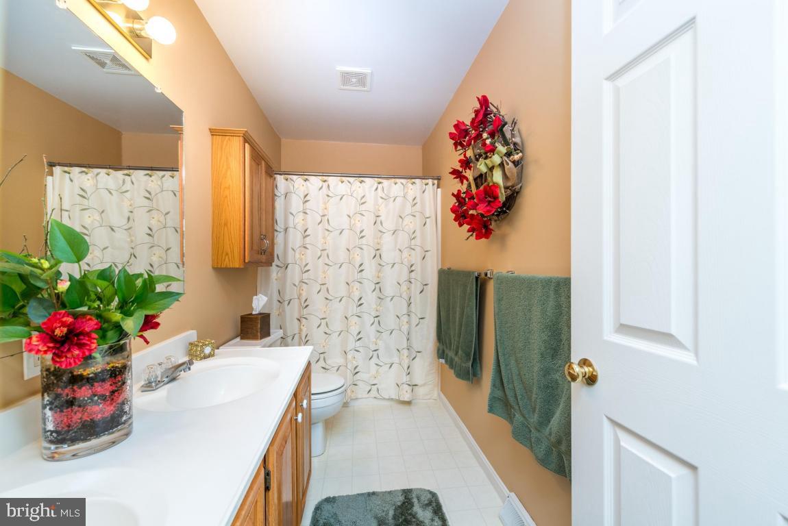 70 Robinhill Drive Lititz, PA 17543 - Photo 18 of 27