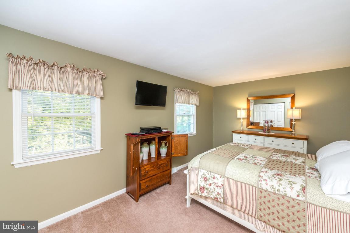 70 Robinhill Drive Lititz, PA 17543 - Photo 19 of 27