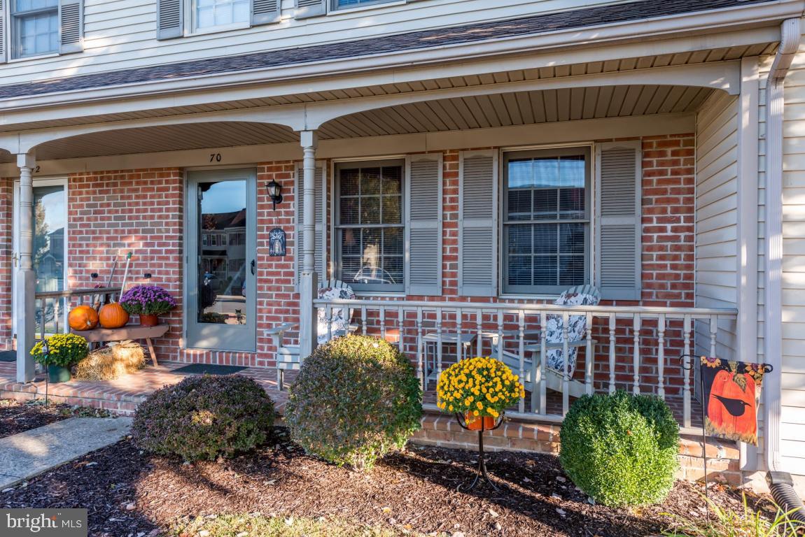 70 Robinhill Drive Lititz, PA 17543 - Photo 3 of 27