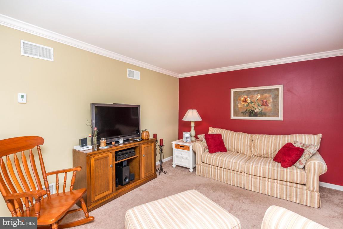 70 Robinhill Drive Lititz, PA 17543 - Photo 5 of 27