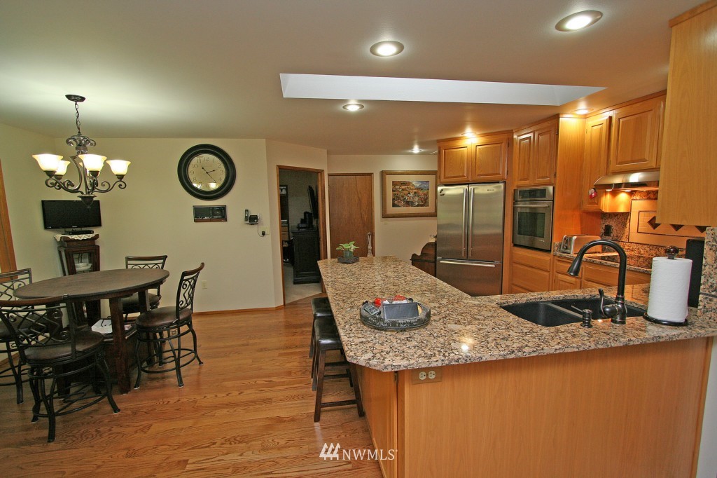 1904 Rhododendron Way Bellingham, WA 98229 - Photo 8 of 25 Gallery Image 8