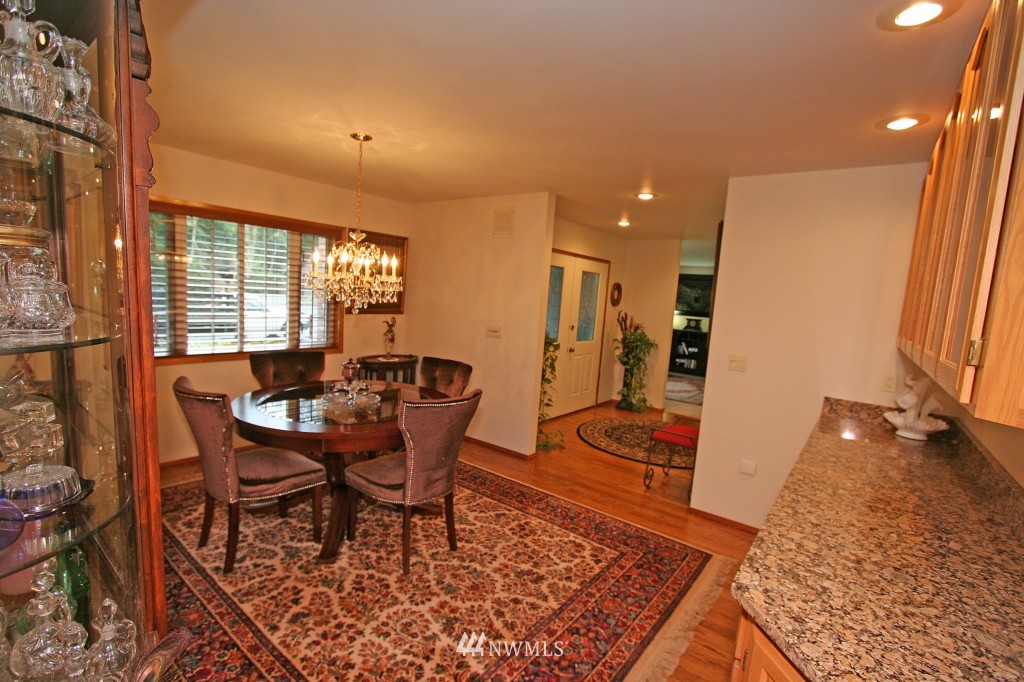 1904 Rhododendron Way Bellingham, WA 98229 - Photo 9 of 25 Gallery Image 9