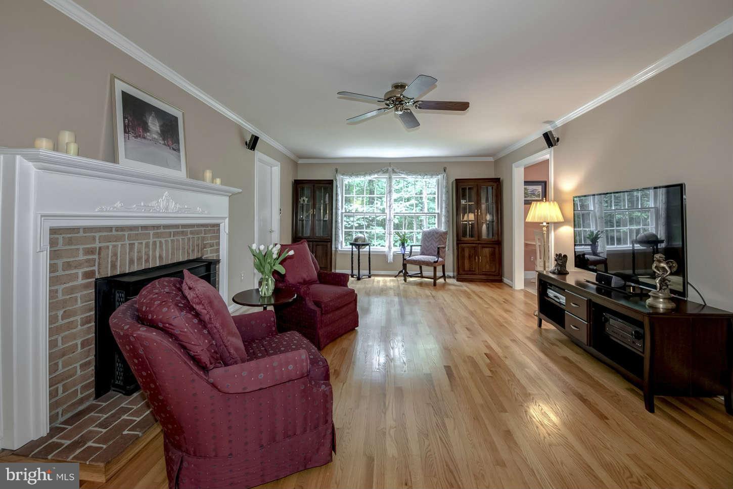 6414 Chapel View Road Fairfax Station, VA 22039 - Photo 19 of 26 Family Room