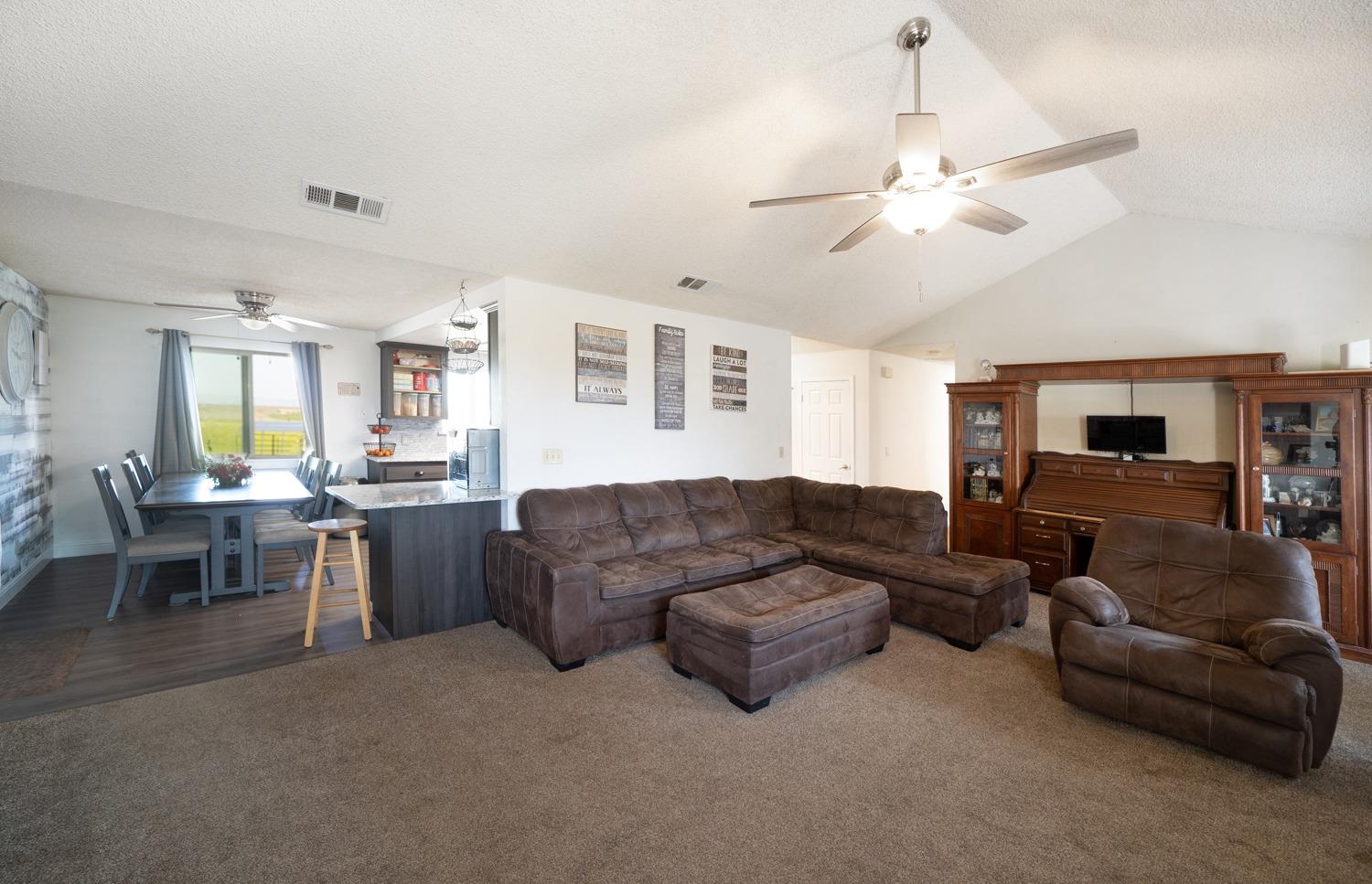 17400 Benecia Road Madera, CA 93636 - Photo 7 of 18 Gallery Image 7