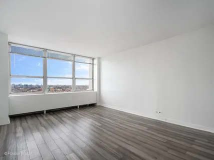 $247,500 | 655 West Irving Park Road, Unit 3315, Chicago, IL 60613
