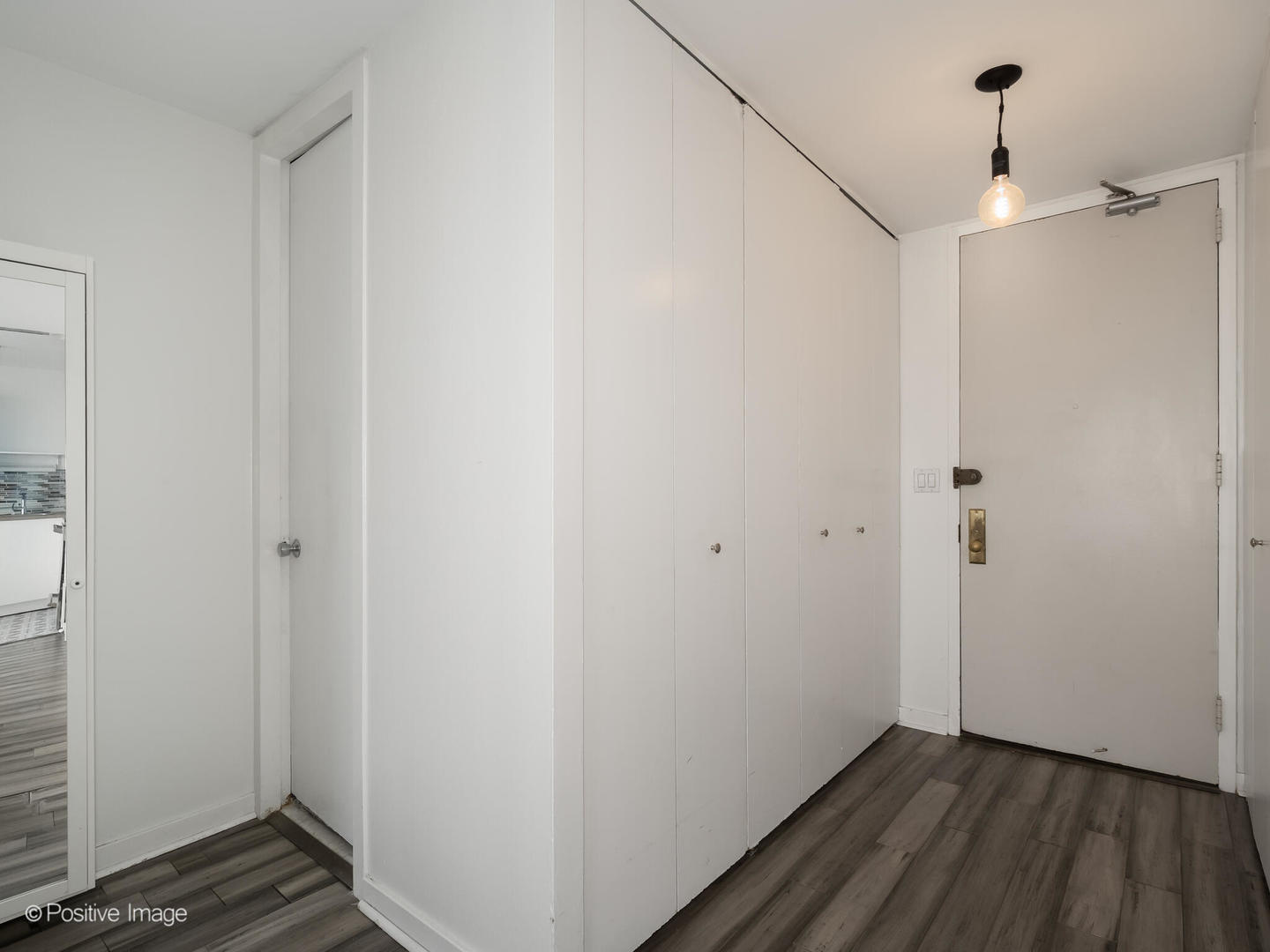 655 West Irving Park Road, Unit 3315 Chicago, IL 60613 - Photo 4 of 22