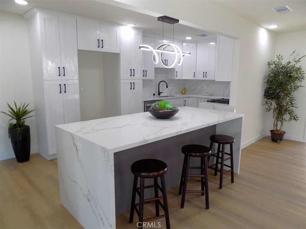 7336 Allengrove Street Downey, CA 90240 - Photo 5 of 30