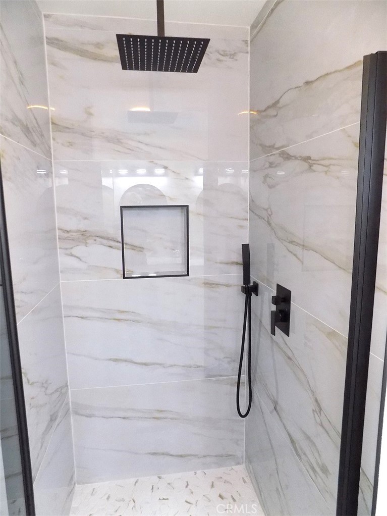 7336 Allengrove Street Downey, CA 90240 - Photo 8 of 30