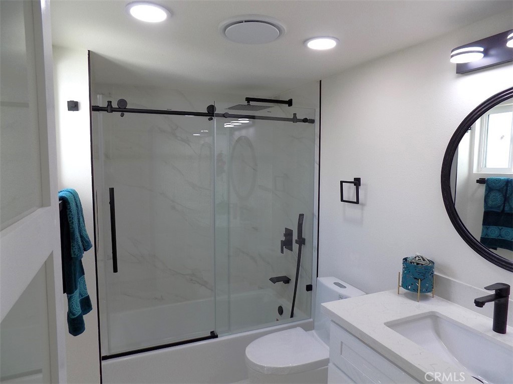 7336 Allengrove Street Downey, CA 90240 - Photo 9 of 30